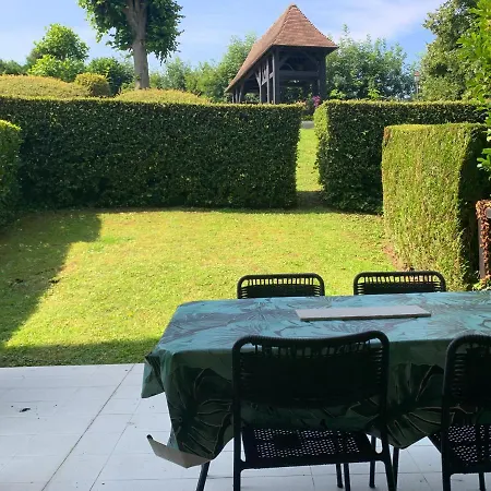 Rez-de-jardin - Résidence Avec Piscine - Appartement *
